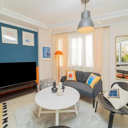 Vibrant And Central In Muratpasa Antalya